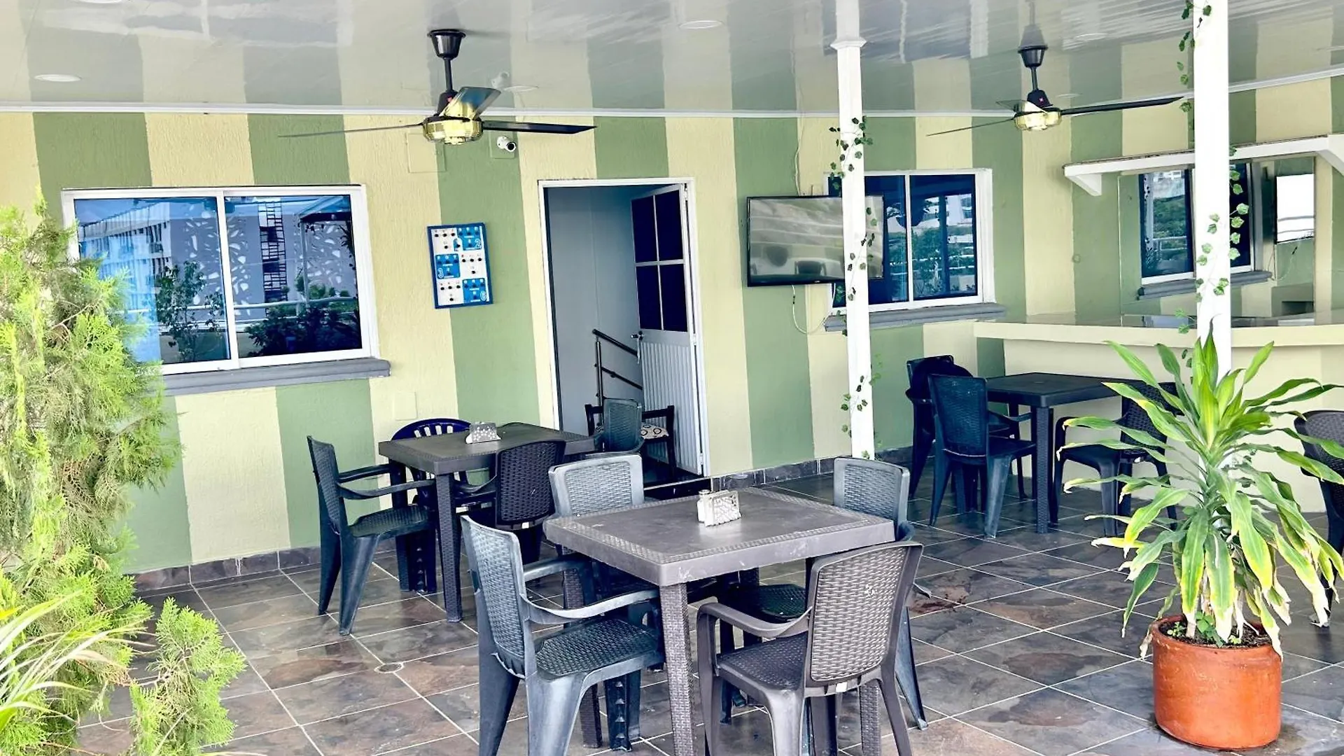 Hotel Brisas Del Mar Suite Санта-Марта 0*,  Колумбия